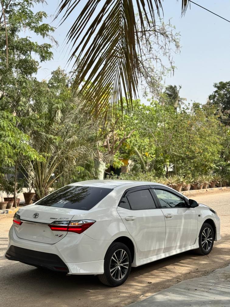 *TOYOTA COROLLA ALTIS X 1.6* 2021